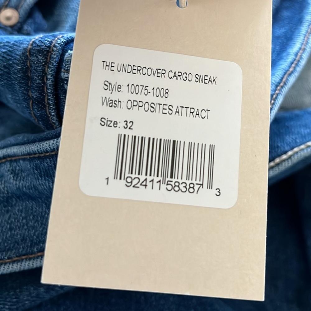 NWT MOTHER The Undercover Cargo Sneak Opposites Attract Jeans Size 32 - Picture 10 of 13